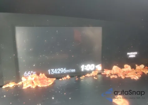 2014 Honda Civic Lx z USA, uszkodzony, nr VIN 19XFB2F58EE257991